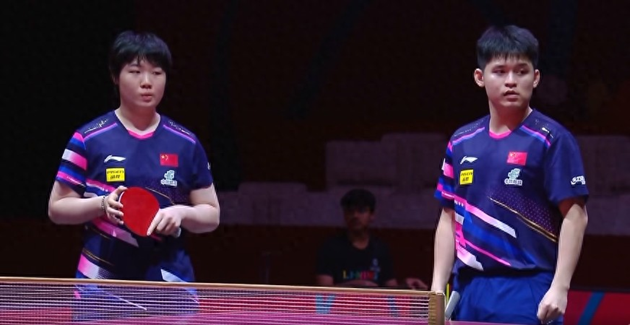 铁饼飞天！加拿大选手力压对手夺冠