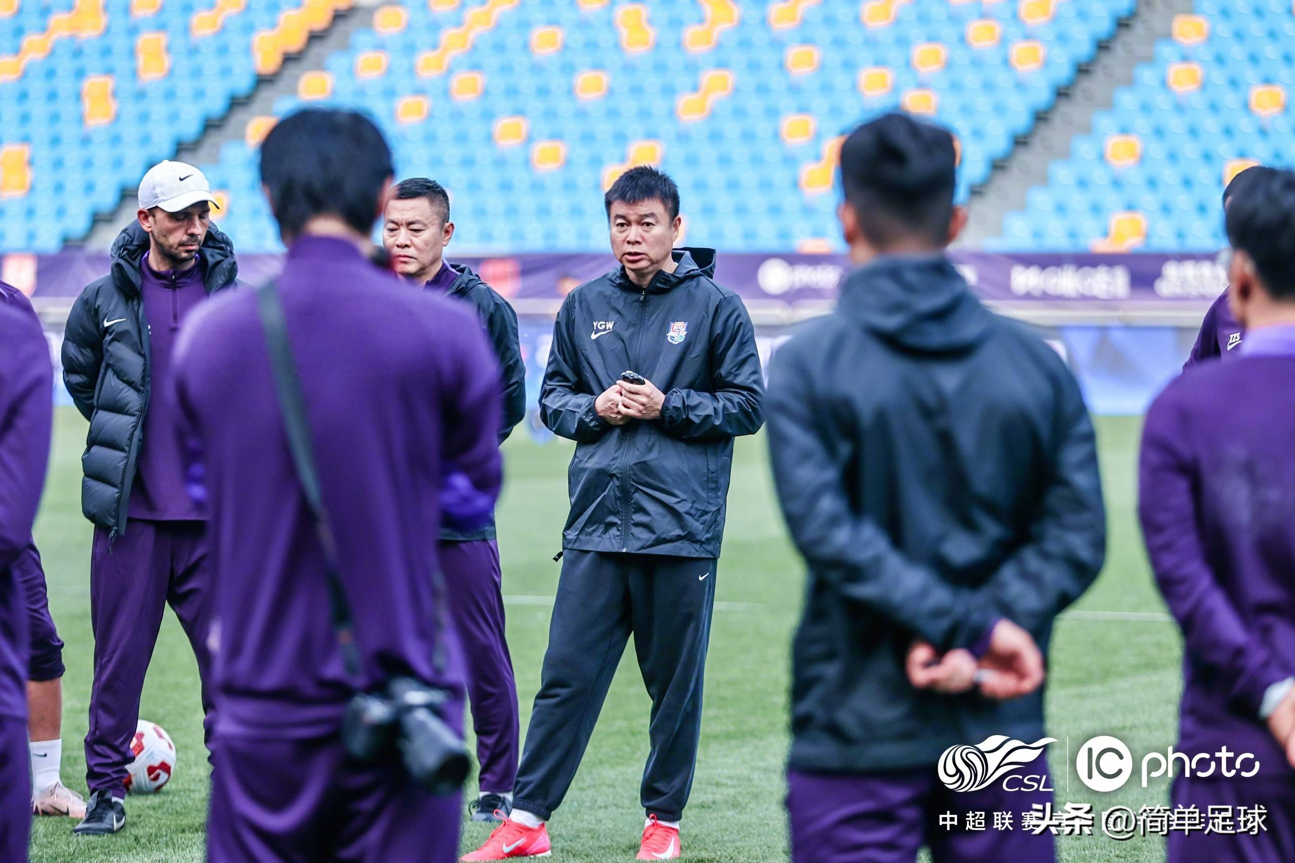 浙江队外援状态神勇,获得队友充分支持 浙江队外援状态神勇,获得队友充分支持