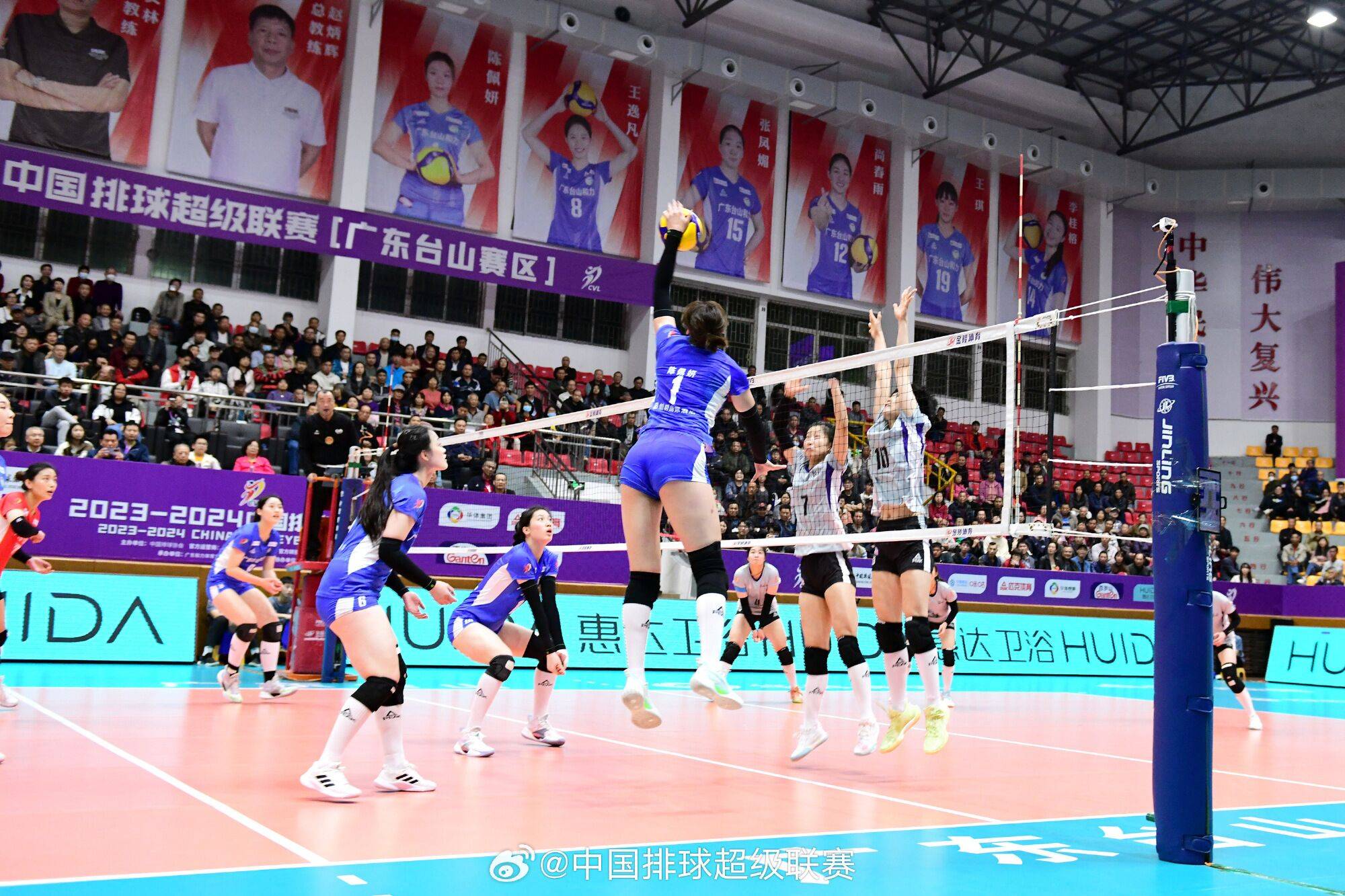 德信app-云南队在主场擒获胜利，辉煌表现