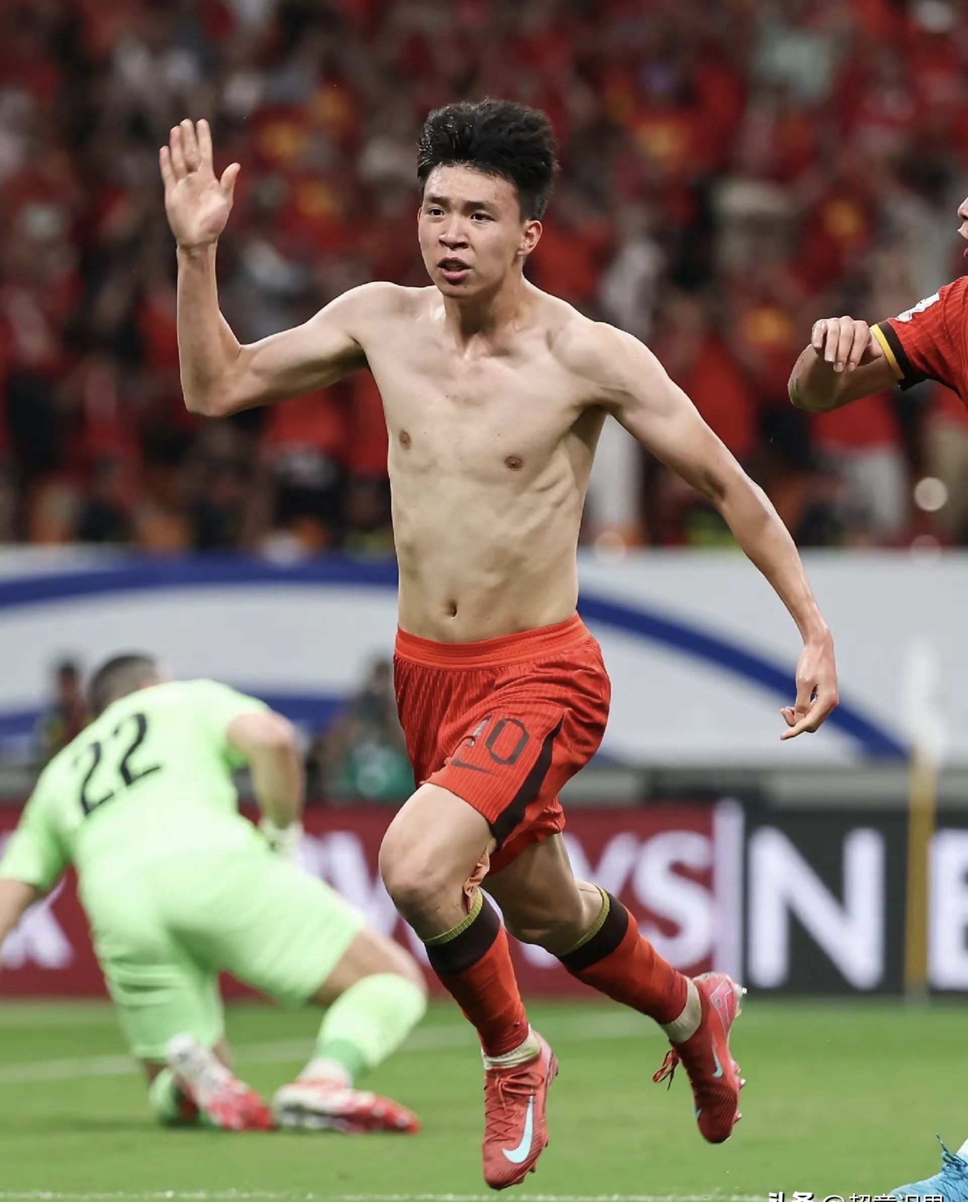 德信体育app下载-新一代运动员崭露头角，场上脱颖而出