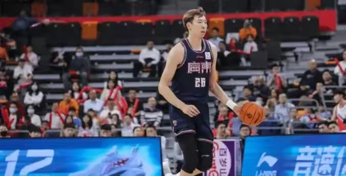 德信app下载-广西男篮大比分告捷，士气大增