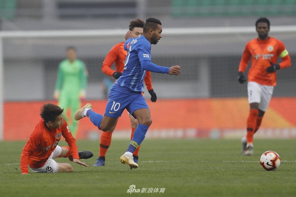 江苏苏宁客场绝杀北京人和，取得关键三分