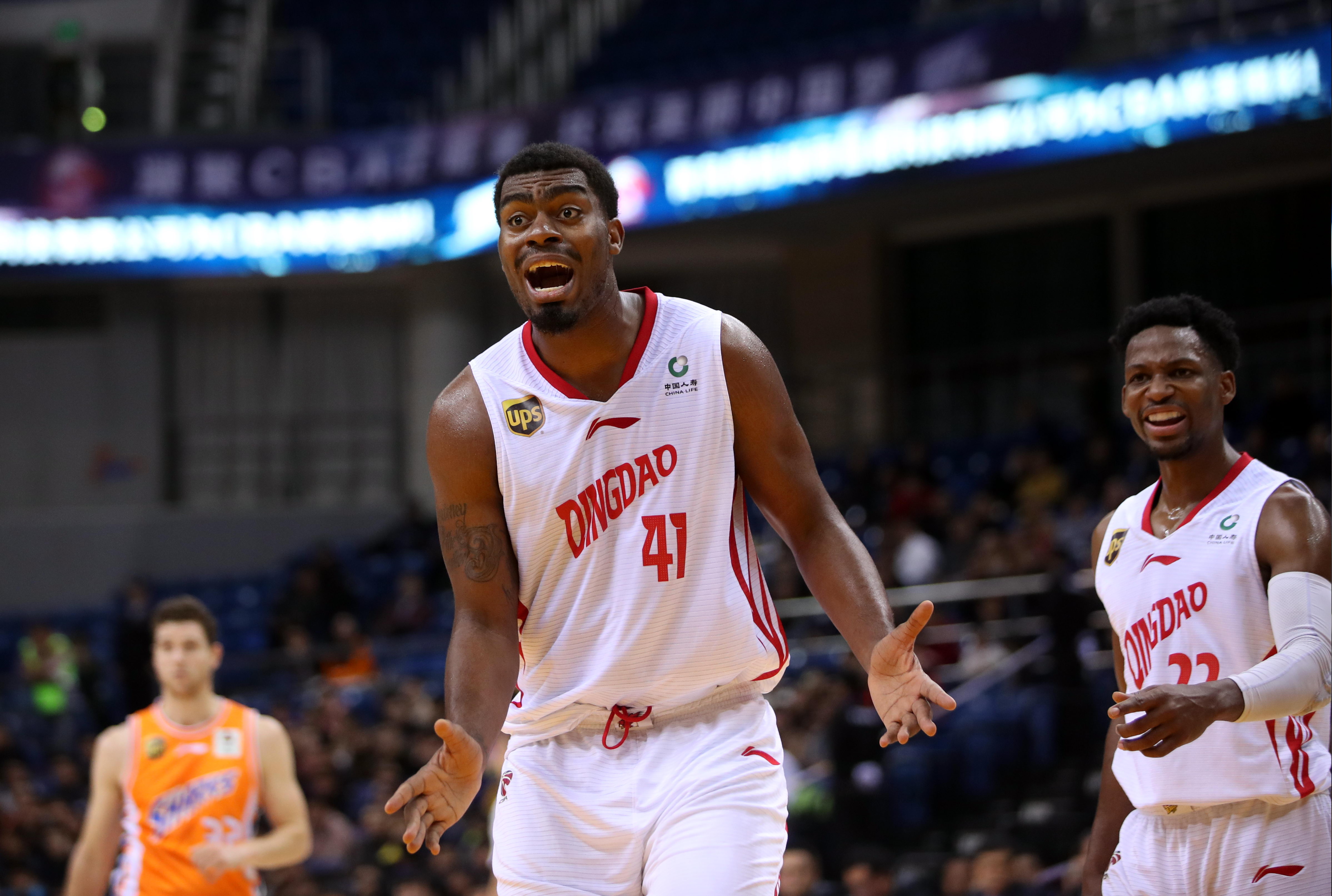 青岛破山河在比赛中展现出不凡实力，屡次得分