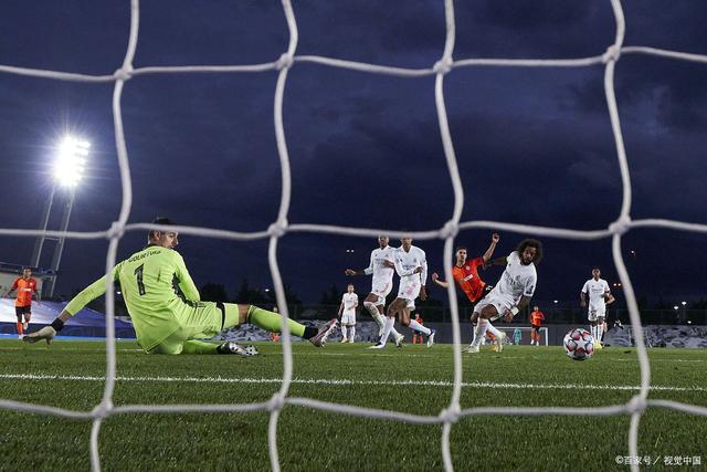 南特迎战摩纳哥的比赛中陷入苦战